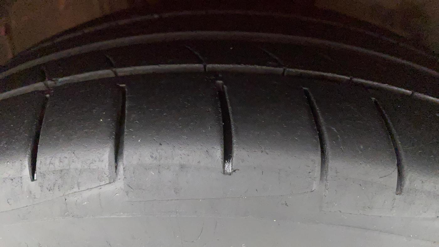 2018 Skoda Rapid STYLE 1.5 TDI AT, Diesel, Automatic, 74,439 km, Right Front Tyre Tread