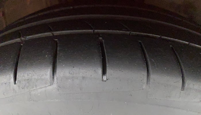 2018 Skoda Rapid STYLE 1.5 TDI AT, Diesel, Automatic, 74,439 km, Right Front Tyre Tread