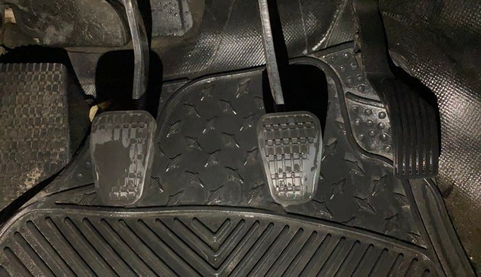 2020 Tata ALTROZ XE PLUS PETROL, Petrol, Manual, 75,153 km, Pedals