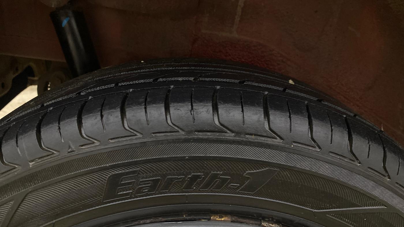 2015 Maruti Wagon R 1.0 VXI, Petrol, Manual, 48,649 km, Right Rear Tyre Tread