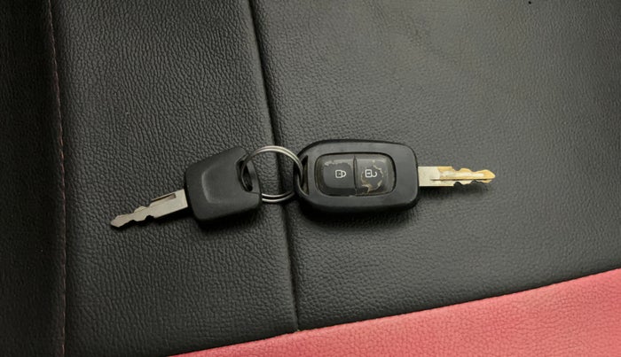 2018 Datsun Redi Go S 1.0 AMT, Petrol, Automatic, 33,130 km, Key Close Up