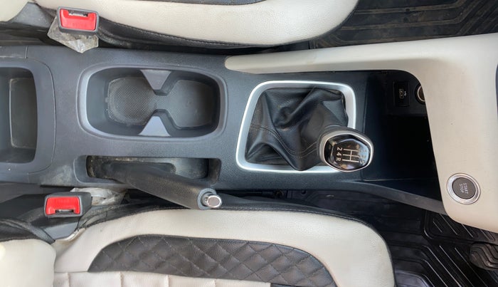 2021 Nissan MAGNITE XV TURBO, Petrol, Manual, 52,560 km, Gear Lever