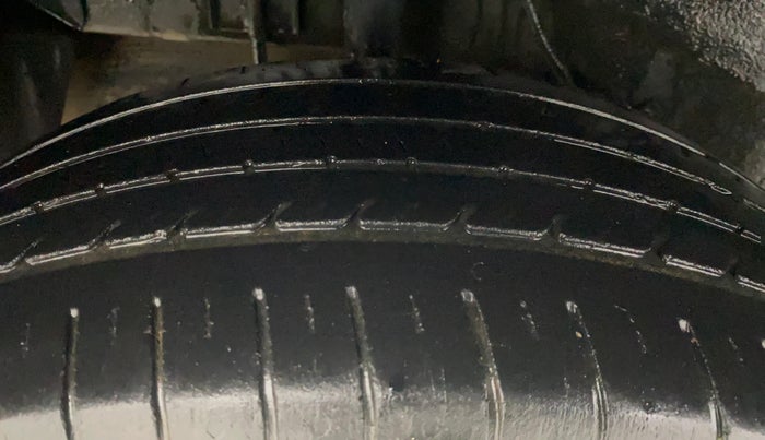2019 Tata NEXON XM PETROL, Petrol, Manual, 48,573 km, Right Rear Tyre Tread