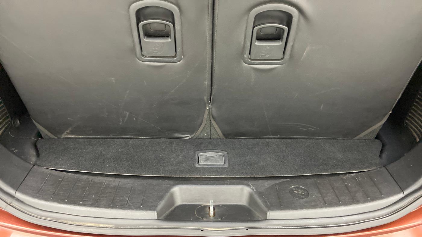 2018 Mahindra XUV500 W7 FWD, Diesel, Manual, 46,051 km, Boot Inside