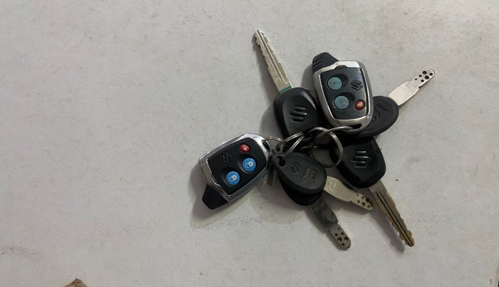 2017 Maruti Wagon R 1.0 LXI CNG, CNG, Manual, 62,952 km, Key Close Up