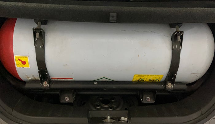 2017 Maruti Wagon R 1.0 LXI CNG, CNG, Manual, 62,952 km, Boot Inside