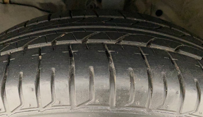 2018 Honda Jazz 1.2L I-VTEC V, Petrol, Manual, 41,366 km, Left Front Tyre Tread