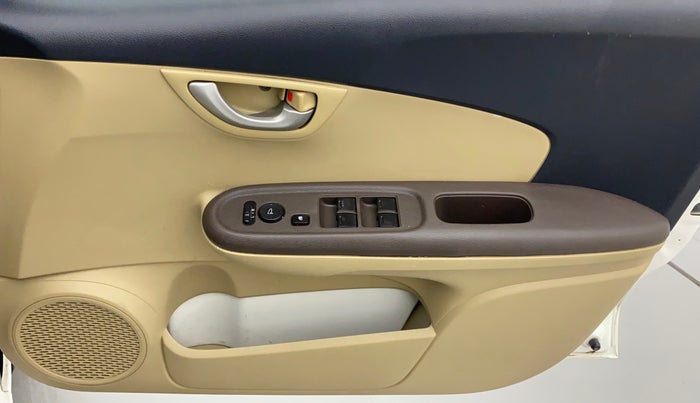 2012 Honda Brio V MT, Petrol, Manual, 79,896 km, Driver Side Door Panels Control