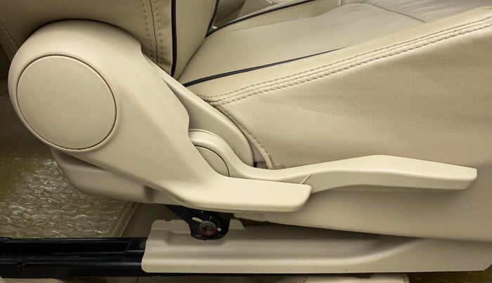 2018 Maruti Dzire VXI, Petrol, Manual, 28,696 km, Driver Side Adjustment Panel