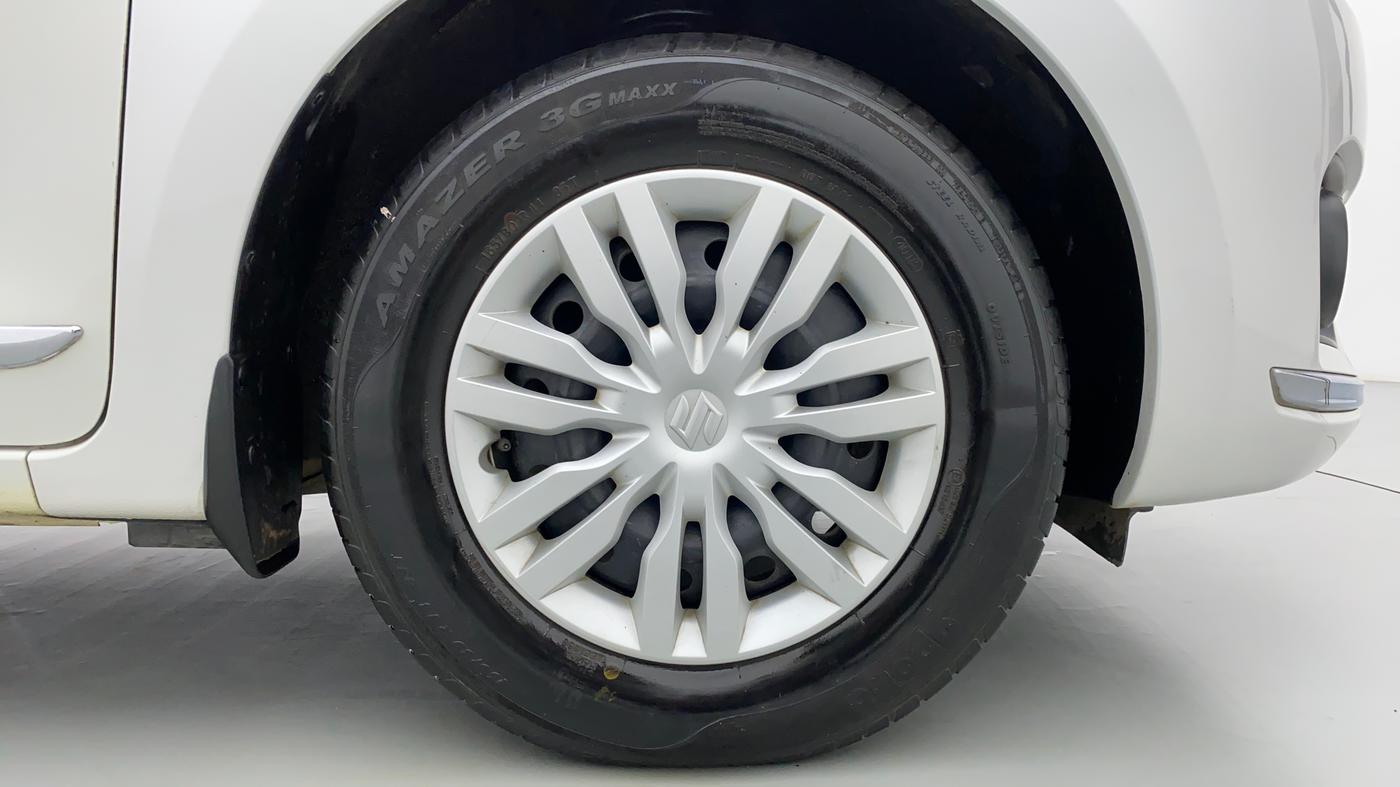 2018 Maruti Dzire VXI, Petrol, Manual, 28,696 km, Right Front Wheel