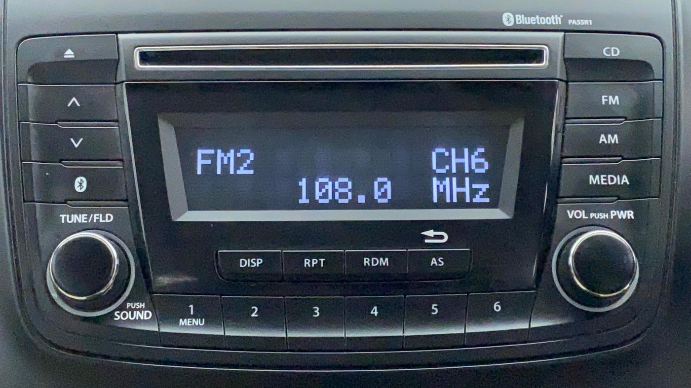 2018 Maruti Dzire VXI, Petrol, Manual, 28,696 km, Infotainment System