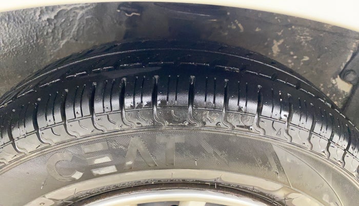 2014 Maruti Alto 800 LXI, Petrol, Manual, 55,463 km, Right Front Tyre Tread