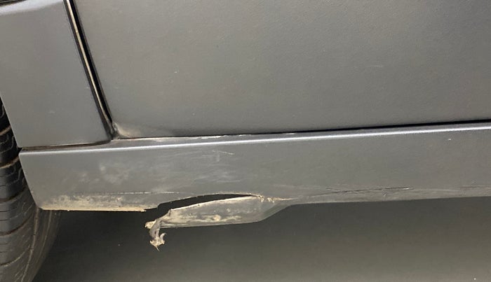 2014 Volkswagen Cross Polo HIGHLINE TDI, Diesel, Manual, 76,838 km, Left running board - Cladding has minor damage