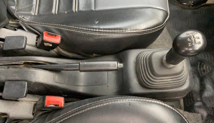 2019 Maruti Eeco 7 STR, CNG, Manual, 84,467 km, Gear Lever