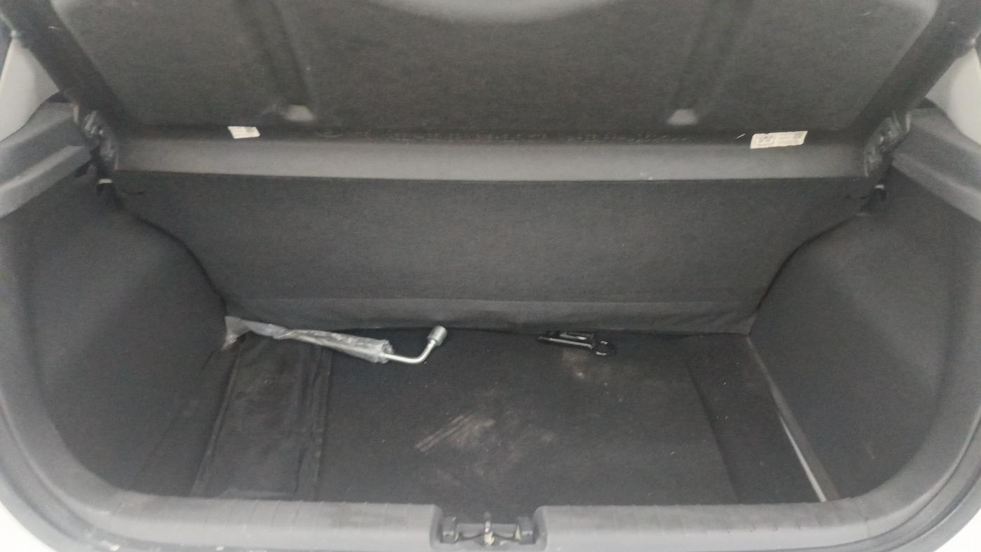 2020 Hyundai GRAND I10 NIOS SPORTZ AMT 1.2 KAPPA VTVT, Petrol, Automatic, 29,329 km, Boot Inside