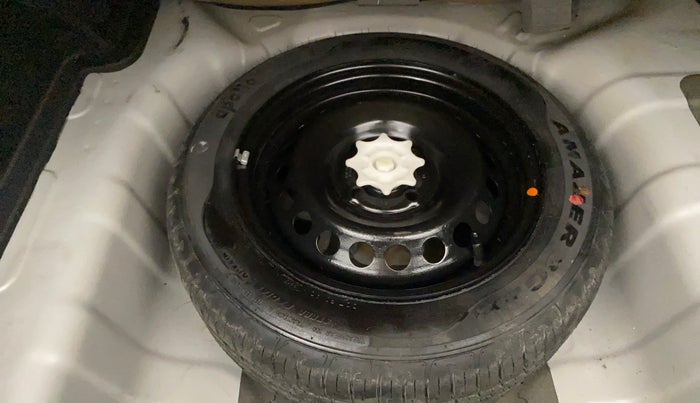 2017 Hyundai Xcent SX 1.2, Petrol, Manual, 64,734 km, Spare Tyre