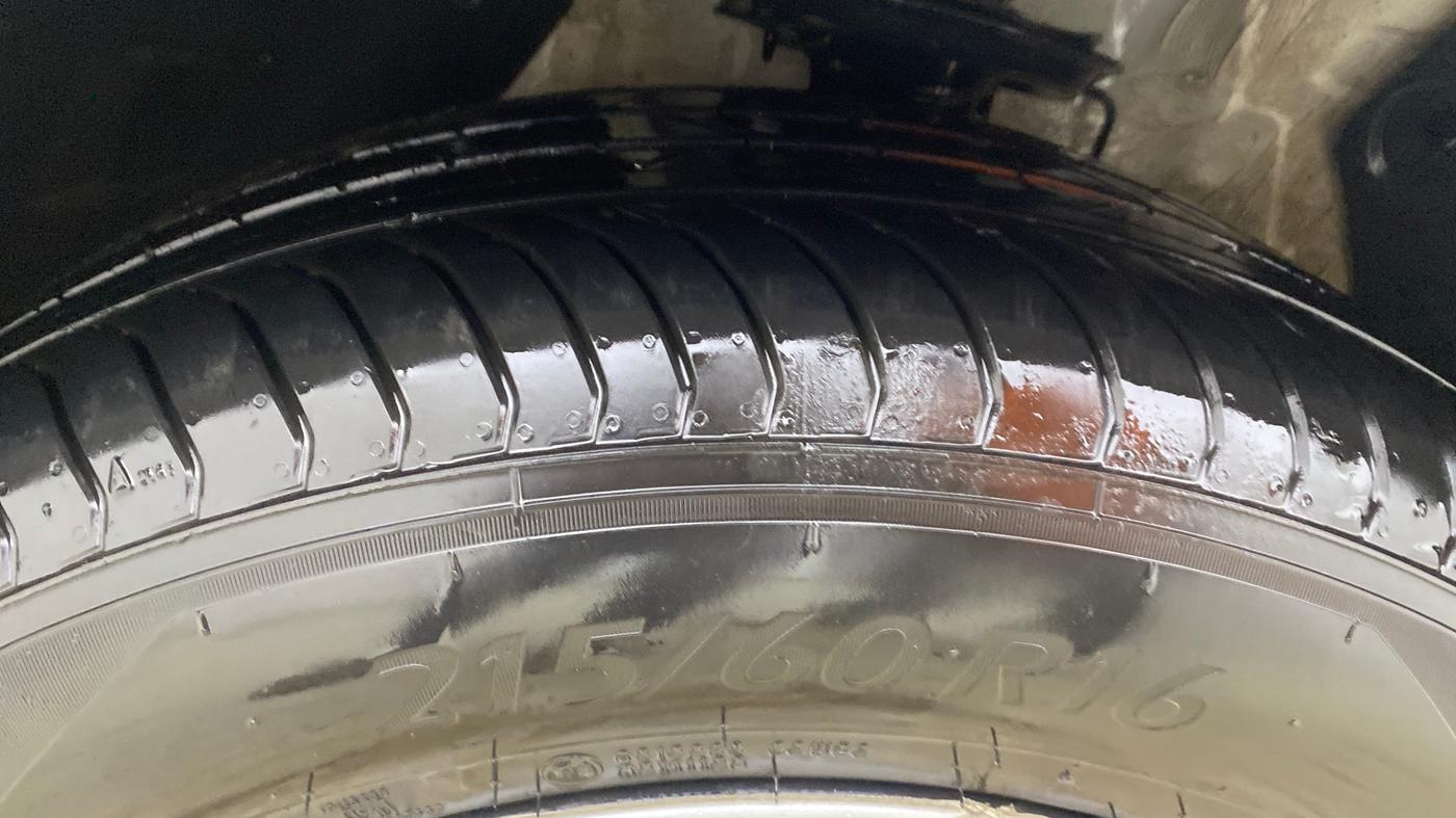 2023 MG ASTOR STYLE 1.5 MT, Petrol, Manual, 43,886 km, Left Front Tyre Tread