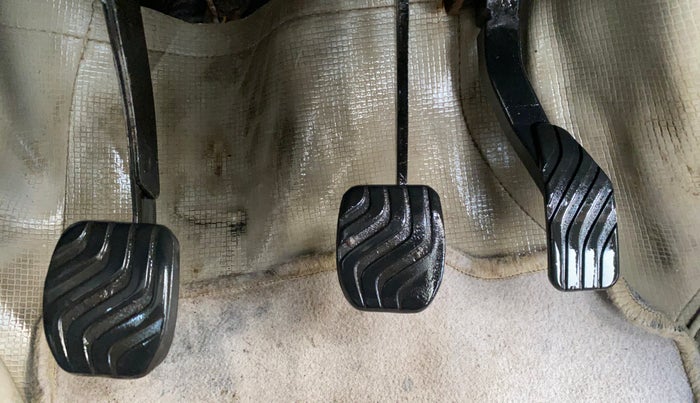 2016 Datsun Redi Go T (O), Petrol, Manual, 29,508 km, Pedals