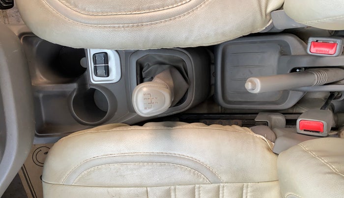 2016 Datsun Redi Go T (O), Petrol, Manual, 29,508 km, Gear Lever