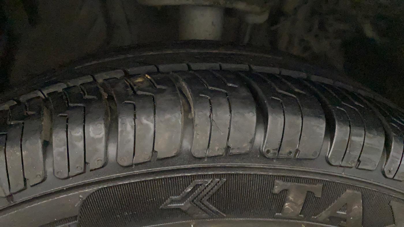 2018 Toyota YARIS G MT, Petrol, Manual, 41,732 km, Left Front Tyre Tread
