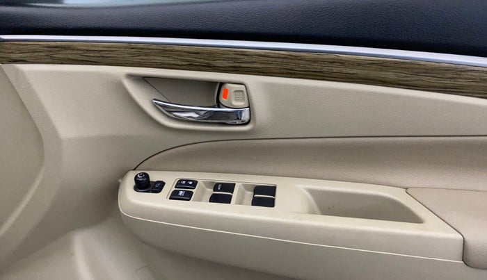 2020 Maruti Ciaz ALPHA 1.5 SHVS PETROL, Petrol, Manual, 60,555 km, Driver Side Door Panels Control