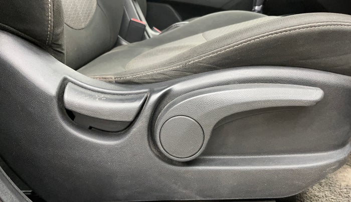 2017 Hyundai Creta SX PLUS AT 1.6 PETROL, Petrol, Automatic, 79,046 km, Driver Side Adjustment Panel