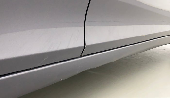 2015 Hyundai Eon ERA +, Petrol, Manual, 41,999 km, Right running board - Slightly dented