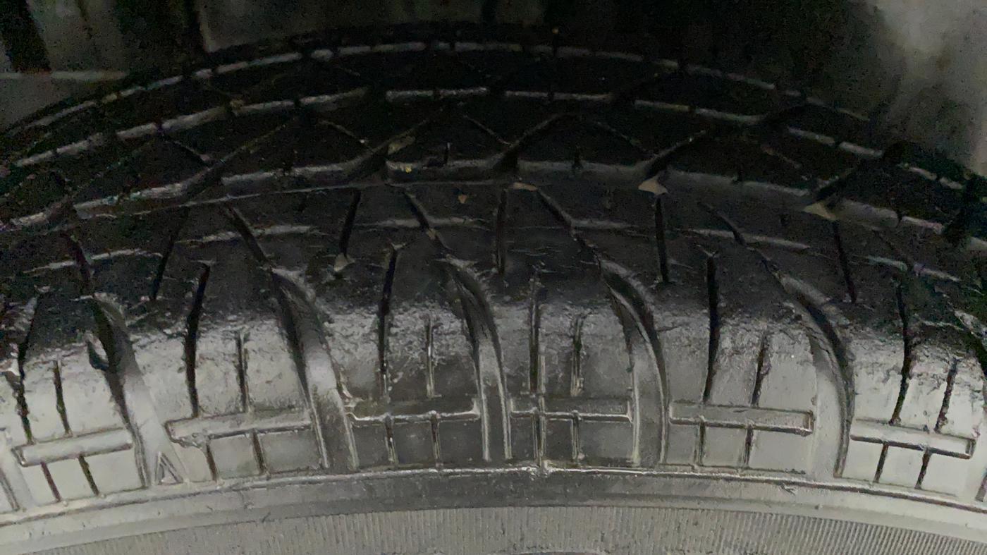 2012 Maruti Swift LXI, Petrol, Manual, 29,397 km, Right Front Tyre Tread