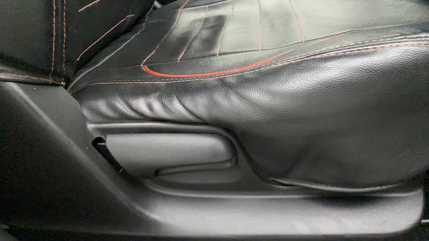 2012 Maruti Swift LXI, Petrol, Manual, 29,397 km, Driver Side Adjustment Panel