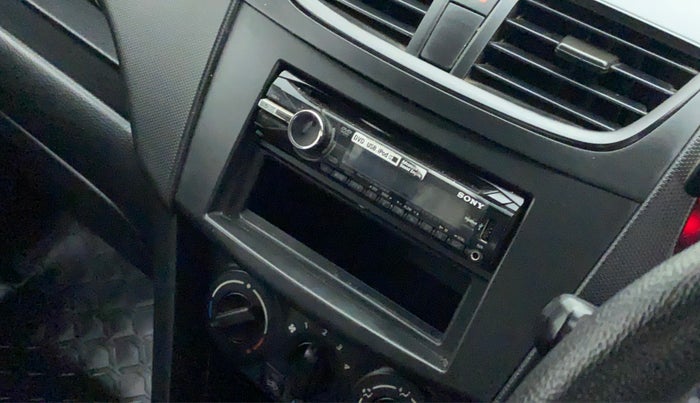 2012 Maruti Swift LXI, Petrol, Manual, 29,397 km, Infotainment system - Music system not functional