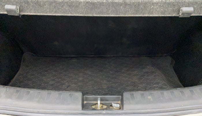 2012 Maruti Swift LXI, Petrol, Manual, 29,397 km, Boot Inside