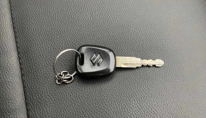 2018 Maruti Dzire LXI, Petrol, Manual, 56,089 km, Key Close Up