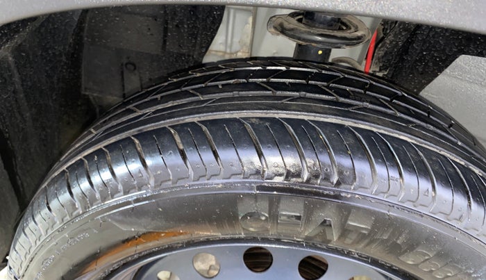 2024 Renault Kiger RXE MT, Petrol, Manual, 677 km, Left Front Tyre Tread