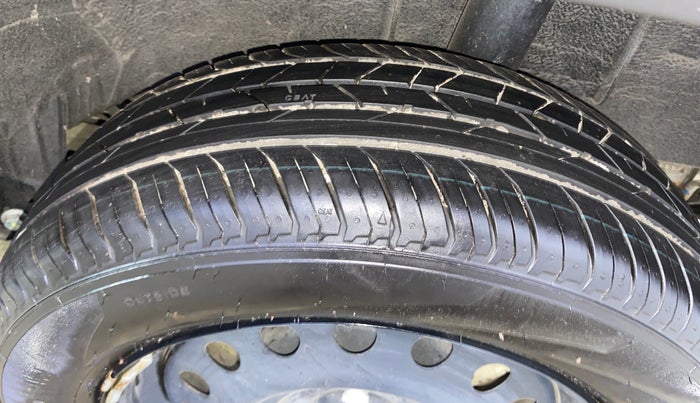 2024 Renault Kiger RXE MT, Petrol, Manual, 677 km, Left Rear Tyre Tread