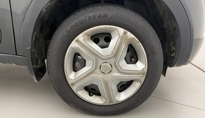 2019 Tata NEXON XM PETROL, Petrol, Manual, 52,358 km, Right Front Wheel
