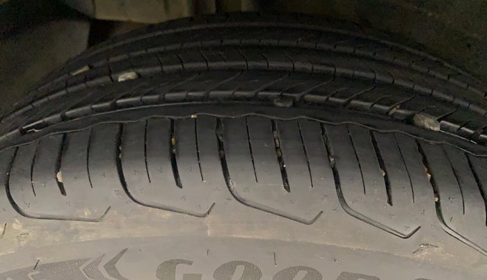 2019 Tata NEXON XM PETROL, Petrol, Manual, 52,358 km, Right Rear Tyre Tread
