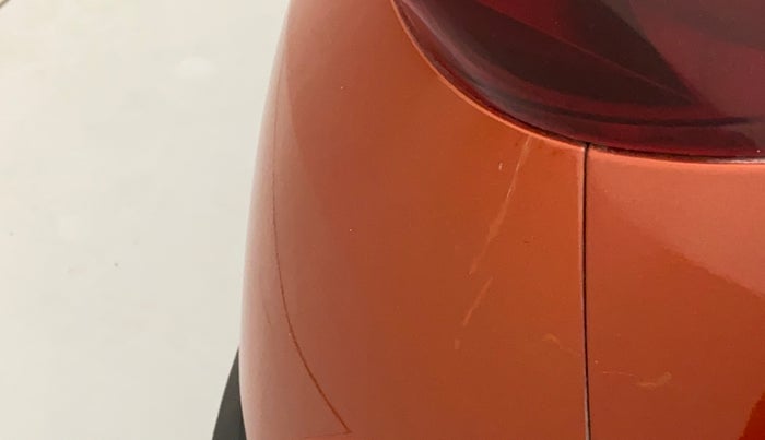 2017 Mahindra Kuv100 K4 6 STR, Petrol, Manual, 48,126 km, Rear bumper - Minor scratches