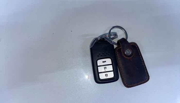 2015 Honda City 1.5L I-VTEC VX, Petrol, Manual, 76,581 km, Key Close Up