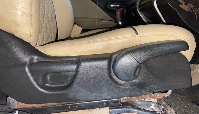 2015 Honda City 1.5L I-VTEC VX, Petrol, Manual, 76,581 km, Driver Side Adjustment Panel