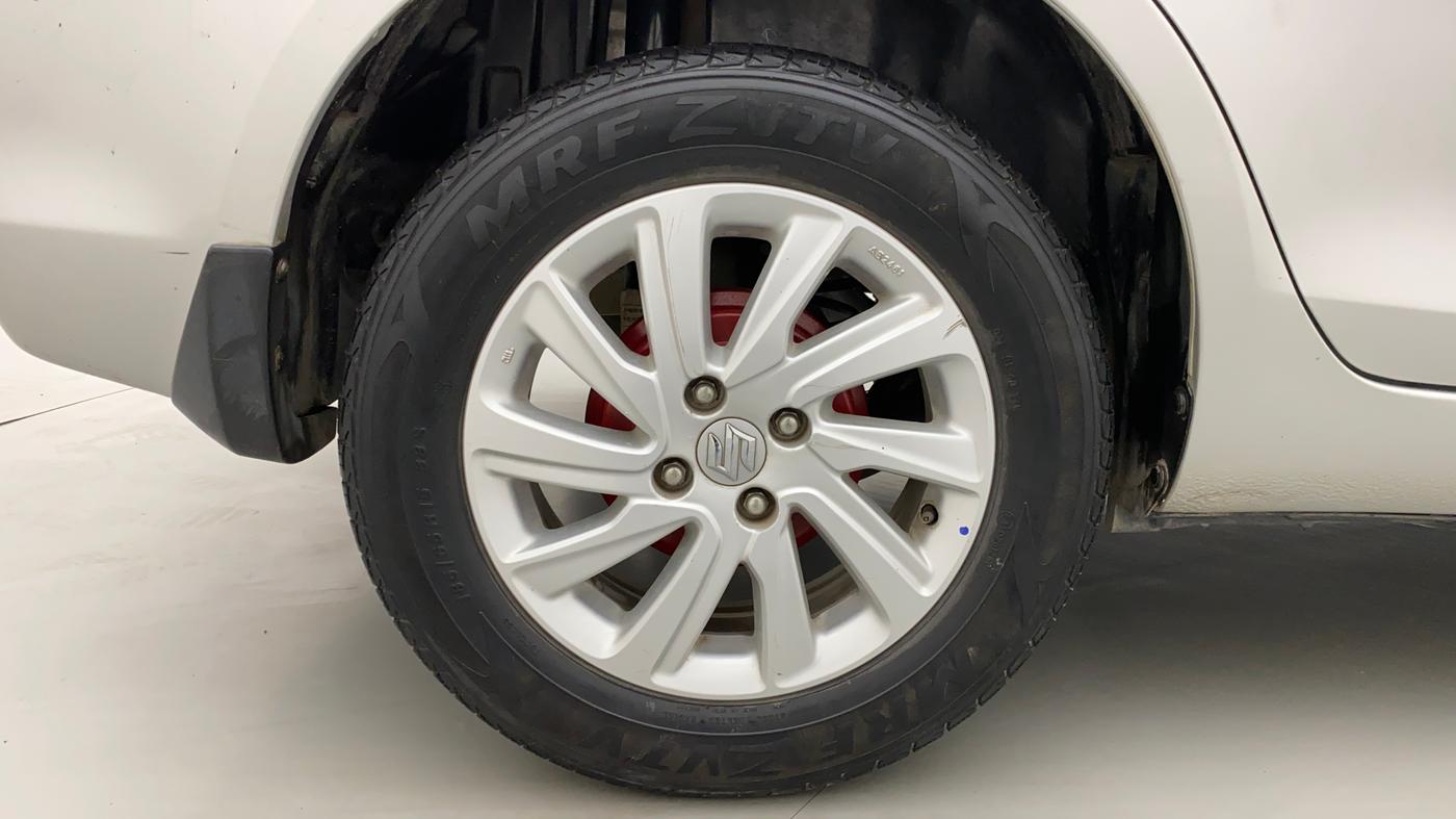 2015 Maruti Swift Dzire ZXI, Petrol, Manual, 28,746 km, Right Rear Wheel