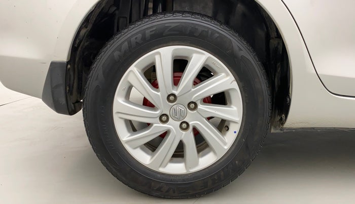 2015 Maruti Swift Dzire ZXI, Petrol, Manual, 28,746 km, Right Rear Wheel