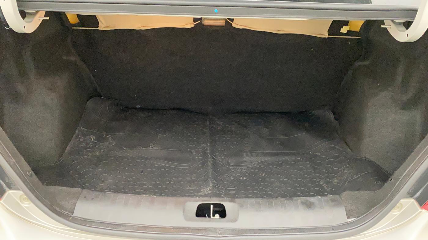 2015 Maruti Swift Dzire ZXI, Petrol, Manual, 28,746 km, Boot Inside