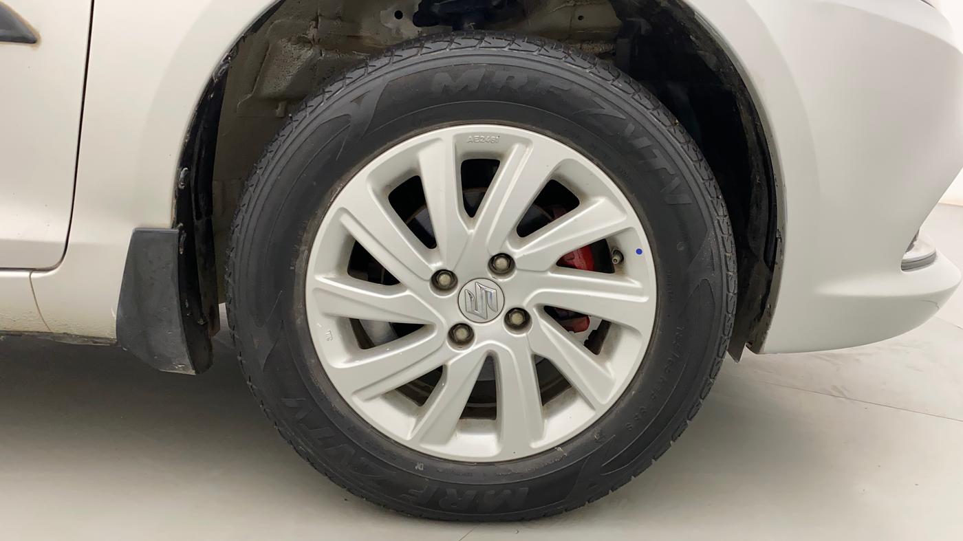 2015 Maruti Swift Dzire ZXI, Petrol, Manual, 28,746 km, Right Front Wheel