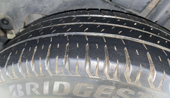 2017 Maruti Dzire ZXI, Petrol, Manual, 37,542 km, Left Rear Tyre Tread