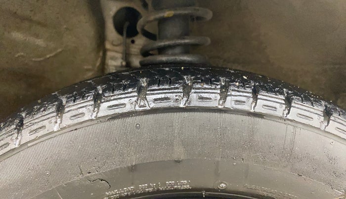 2015 Maruti Alto K10 VXI AMT, Petrol, Automatic, 29,429 km, Right Front Tyre Tread