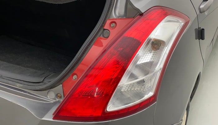 2013 Maruti Swift VXI, Petrol, Manual, 77,946 km, Right tail light - Minor scratches