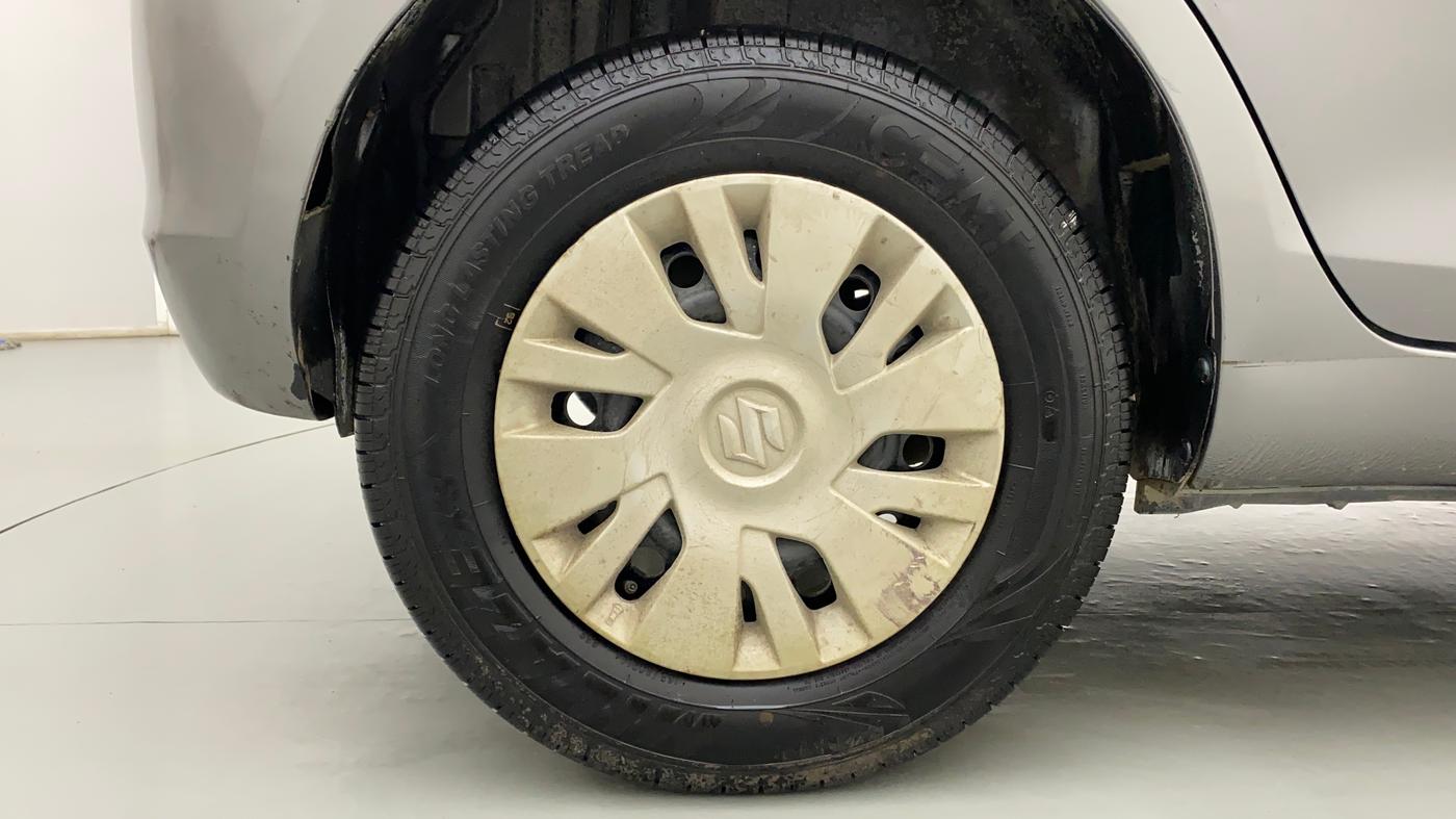 2013 Maruti Swift VXI, Petrol, Manual, 77,946 km, Right Rear Wheel