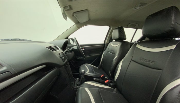 2013 Maruti Swift VXI, Petrol, Manual, 77,946 km, Right Side Front Door Cabin