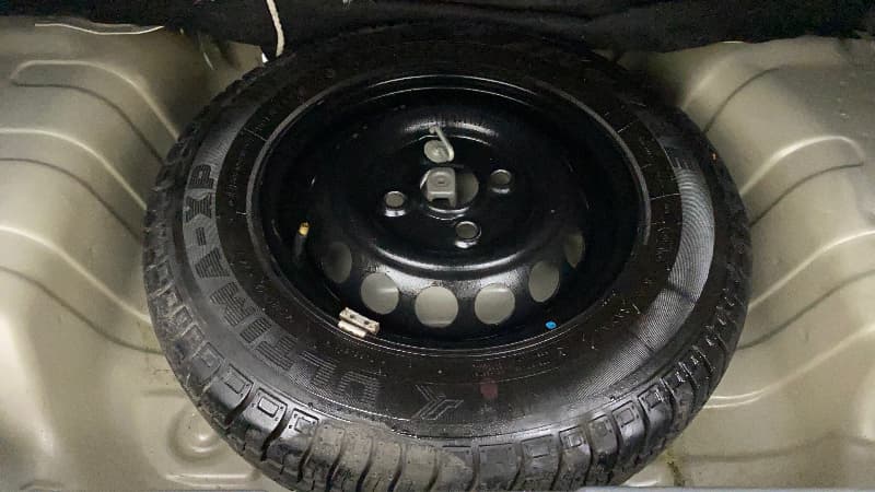 2013 Maruti Swift VXI, Petrol, Manual, 77,946 km, Spare Tyre