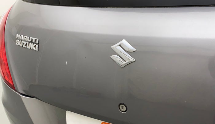 2013 Maruti Swift VXI, Petrol, Manual, 77,946 km, Dicky (Boot door) - Slightly dented